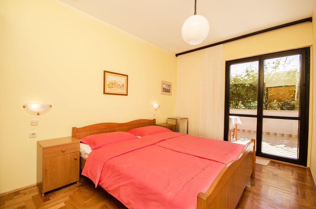 Apartments Dragutin Medulin Exterior photo