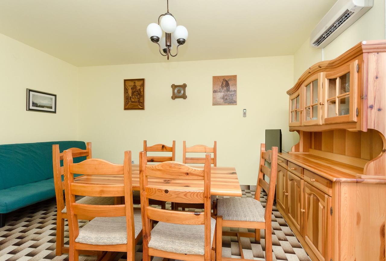 Apartments Dragutin Medulin Exterior photo